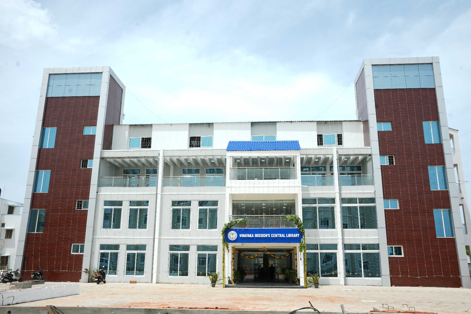 Library at School of Allied Health Sciences VMMC Karaikal